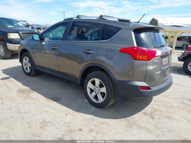 2T3WFREV8EW076750 Toyota Rav4 Xle