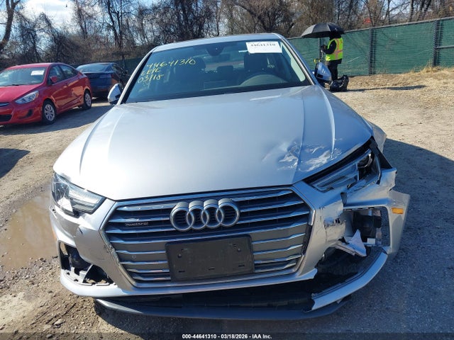 Продажа на аукционе авто 2019 Audi A4 45 Premium, vin: WAUDNAF4XKN020794, номер лота: 44641310