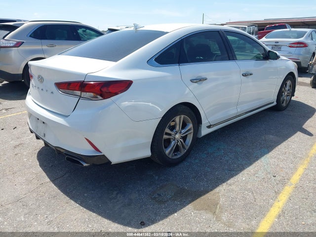 2018 Hyundai Sonata Sport მანქანა იყიდება აუქციონზე, vin: 5NPE34AF2JH601082, აუქციონის ნომერი: 44641352