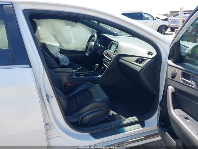 2018 Hyundai Sonata Sport მანქანა იყიდება აუქციონზე, vin: 5NPE34AF2JH601082, აუქციონის ნომერი: 44641352