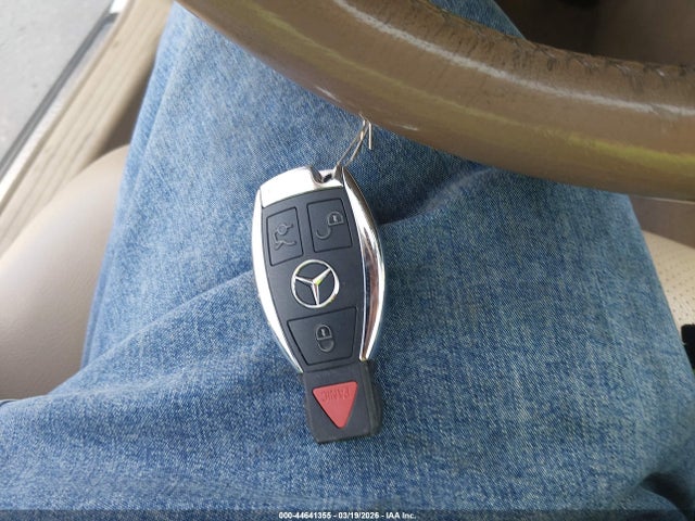 44641355 :رقم المزاد ، WDBRF64J81F030775 vin ، 2001 Mercedes-benz C 320 مزاد بيع