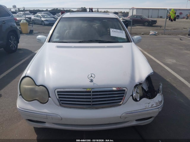 44641355 :رقم المزاد ، WDBRF64J81F030775 vin ، 2001 Mercedes-benz C 320 مزاد بيع