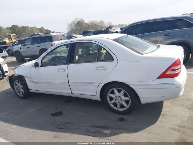 44641355 :رقم المزاد ، WDBRF64J81F030775 vin ، 2001 Mercedes-benz C 320 مزاد بيع