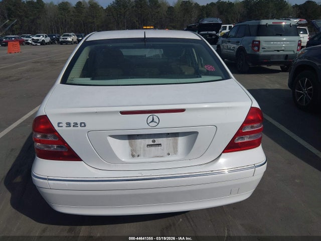44641355 :رقم المزاد ، WDBRF64J81F030775 vin ، 2001 Mercedes-benz C 320 مزاد بيع