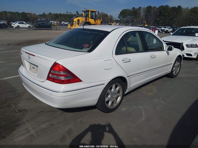 44641355 :رقم المزاد ، WDBRF64J81F030775 vin ، 2001 Mercedes-benz C 320 مزاد بيع