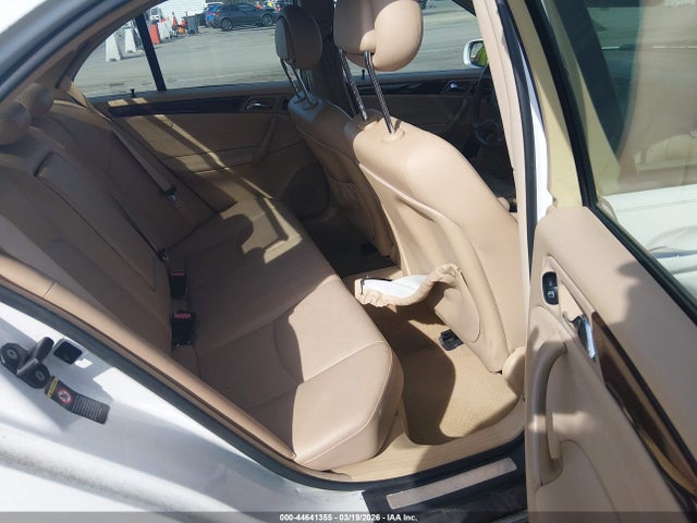 44641355 :رقم المزاد ، WDBRF64J81F030775 vin ، 2001 Mercedes-benz C 320 مزاد بيع