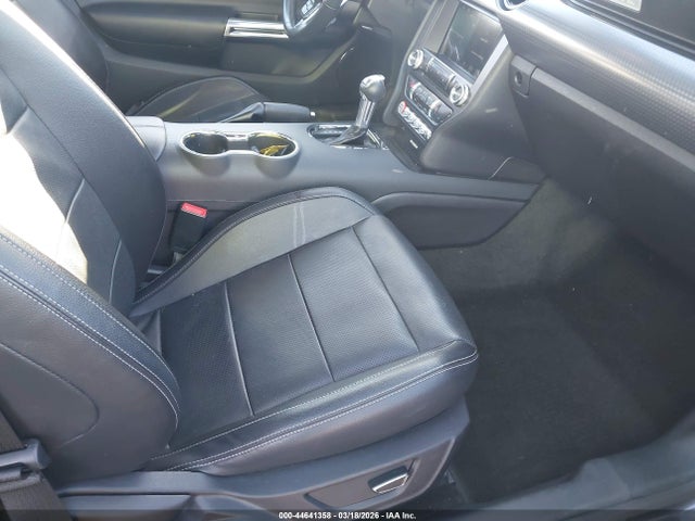 2017 FORD MUSTANG 1FATP8UH8H5347216 Photo 4