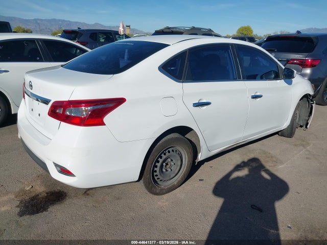 Nissan SENTRA S 2018 3N1AB7AP4JY324422 Image 4
