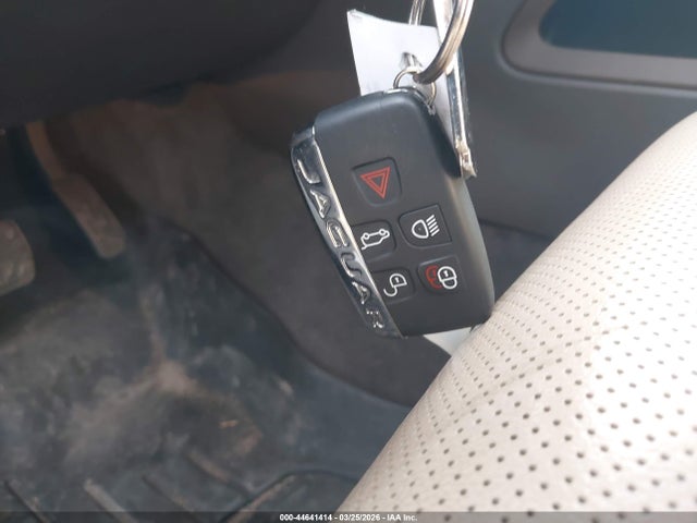 2017 JAGUAR F-PACE SADCK2BV8HA087488 Photo 10