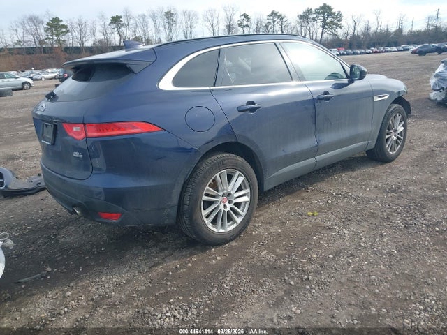 2017 JAGUAR F-PACE SADCK2BV8HA087488 Photo 3