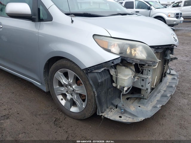 Aukcja sprzedaży 2013 Toyota Sienna Se 8 Passenger, vin: 5TDXK3DC5DS288485, numer aukcji: 44641416