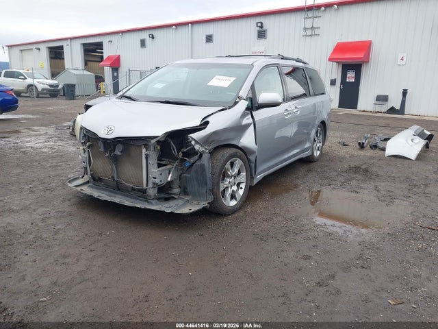 Aukcja sprzedaży 2013 Toyota Sienna Se 8 Passenger, vin: 5TDXK3DC5DS288485, numer aukcji: 44641416