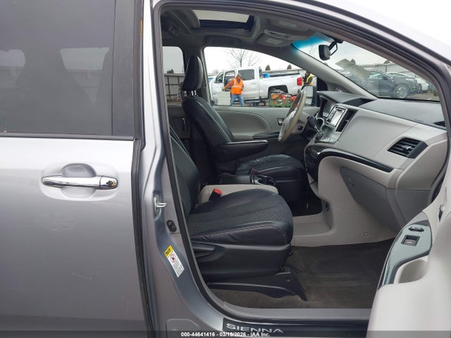 Aukcja sprzedaży 2013 Toyota Sienna Se 8 Passenger, vin: 5TDXK3DC5DS288485, numer aukcji: 44641416