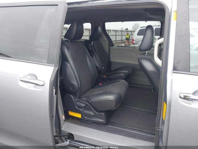 Aukcja sprzedaży 2013 Toyota Sienna Se 8 Passenger, vin: 5TDXK3DC5DS288485, numer aukcji: 44641416