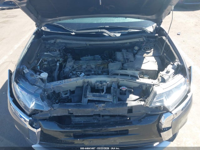 JA4AZ2A37HZ028426 Mitsubishi Outlander Es