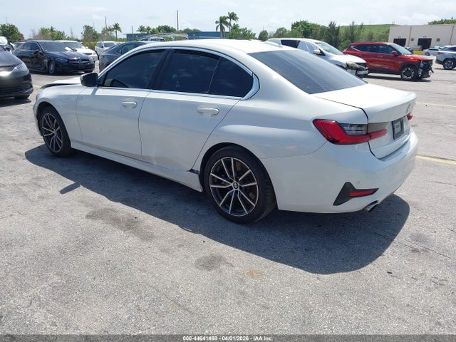 44641468 :رقم المزاد ، 3MW5R1J02L8B37660 vin ، 2020 Bmw 330i مزاد بيع
