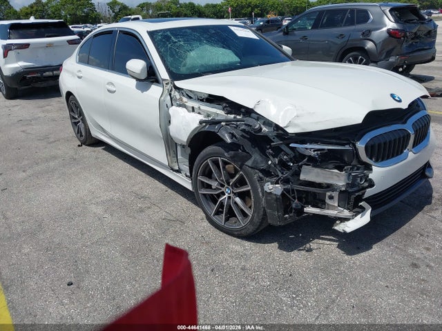 44641468 :رقم المزاد ، 3MW5R1J02L8B37660 vin ، 2020 Bmw 330i مزاد بيع