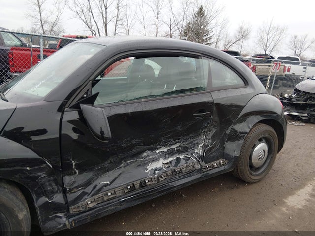 Продаж на аукціоні авто 2012 Volkswagen Beetle 2.5l, vin: 3VWJP7AT3CM629994, номер лоту: 44641469