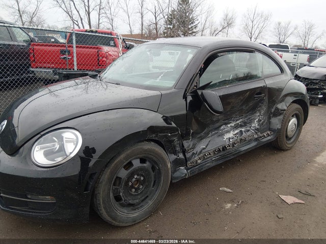 Продаж на аукціоні авто 2012 Volkswagen Beetle 2.5l, vin: 3VWJP7AT3CM629994, номер лоту: 44641469