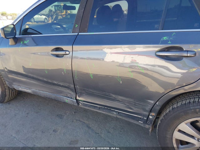 Продажа на аукционе авто 2018 Subaru Outback 2.5i, vin: 4S4BSAAC6J3228095, номер лота: 44641473