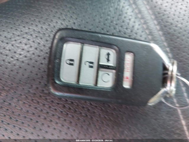 19XZE4F99KE000109 Honda Insight Touring