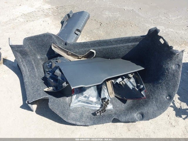 19XZE4F99KE000109 Honda Insight Touring