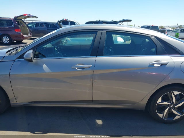 2023 Hyundai Elantra Limited მანქანა იყიდება აუქციონზე, vin: KMHLP4AG9PU505643, აუქციონის ნომერი: 44641521