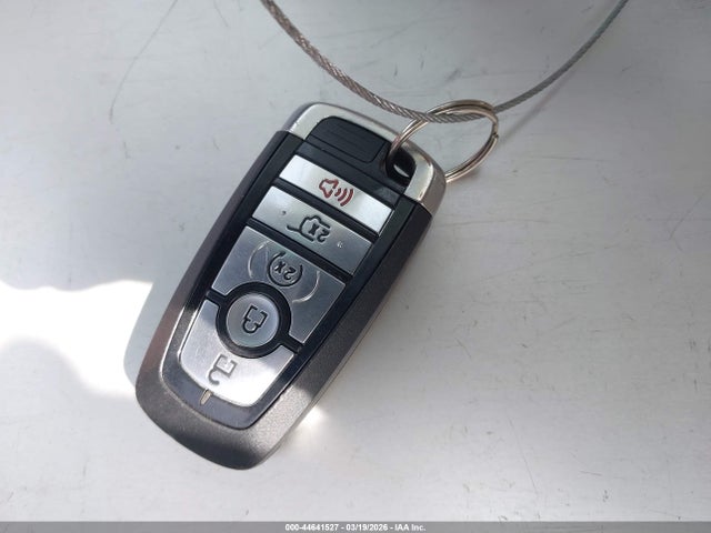 44641527 :رقم المزاد ، 1FMCU9H90NUA43905 vin ، 2022 Ford Escape Sel مزاد بيع