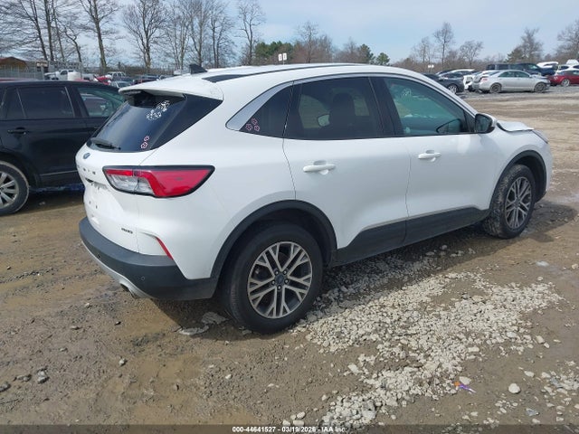 44641527 :رقم المزاد ، 1FMCU9H90NUA43905 vin ، 2022 Ford Escape Sel مزاد بيع
