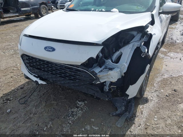 44641527 :رقم المزاد ، 1FMCU9H90NUA43905 vin ، 2022 Ford Escape Sel مزاد بيع