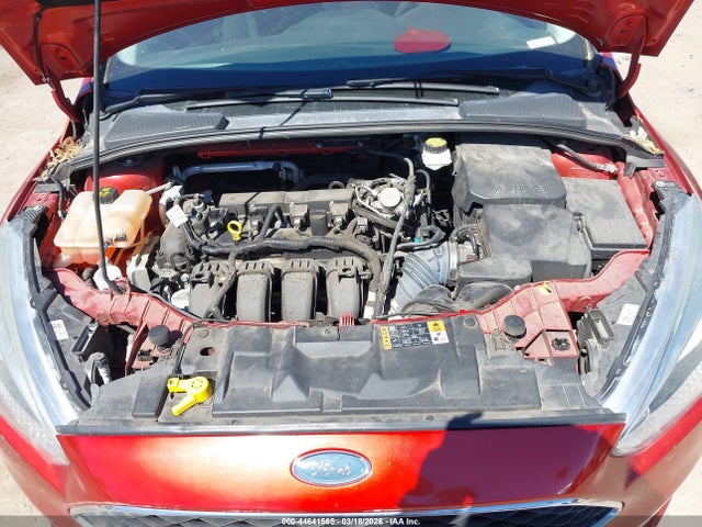 1FADP3F29JL319717 Ford FOCUS SE