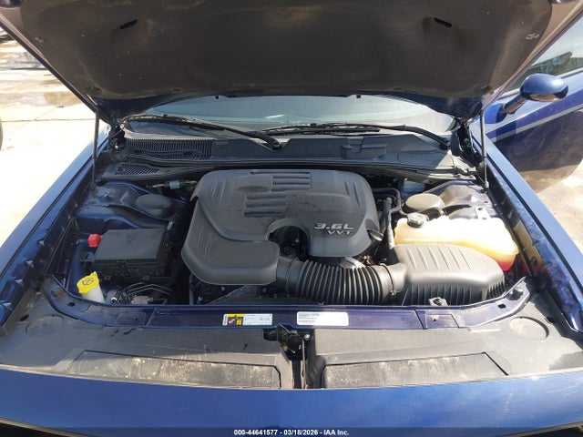 2015 Dodge Challenger Sxt Plus მანქანა იყიდება აუქციონზე, vin: 2C3CDZBG4FH704601, აუქციონის ნომერი: 44641577