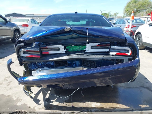 2015 Dodge Challenger Sxt Plus მანქანა იყიდება აუქციონზე, vin: 2C3CDZBG4FH704601, აუქციონის ნომერი: 44641577