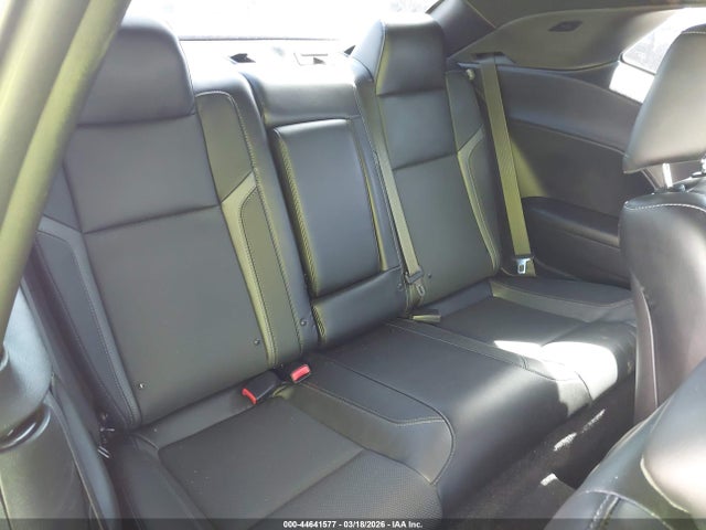 2015 Dodge Challenger Sxt Plus მანქანა იყიდება აუქციონზე, vin: 2C3CDZBG4FH704601, აუქციონის ნომერი: 44641577
