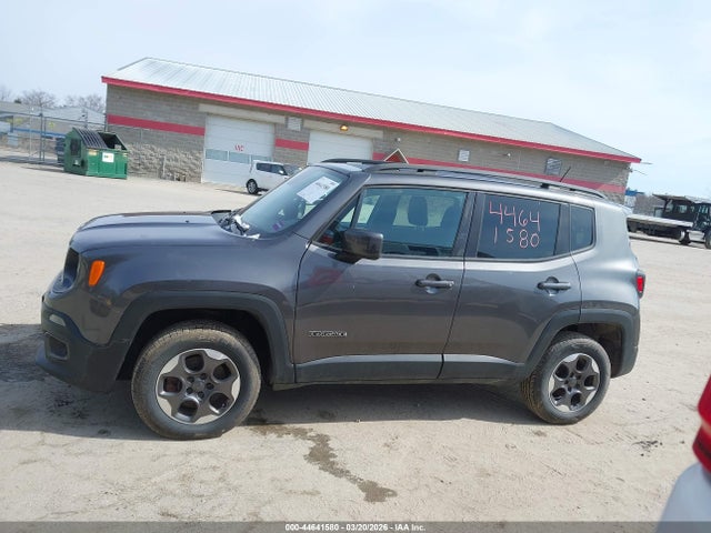 44641580 :رقم المزاد ، ZACCJBBW0GPE43633 vin ، 2016 Jeep Renegade Latitude مزاد بيع