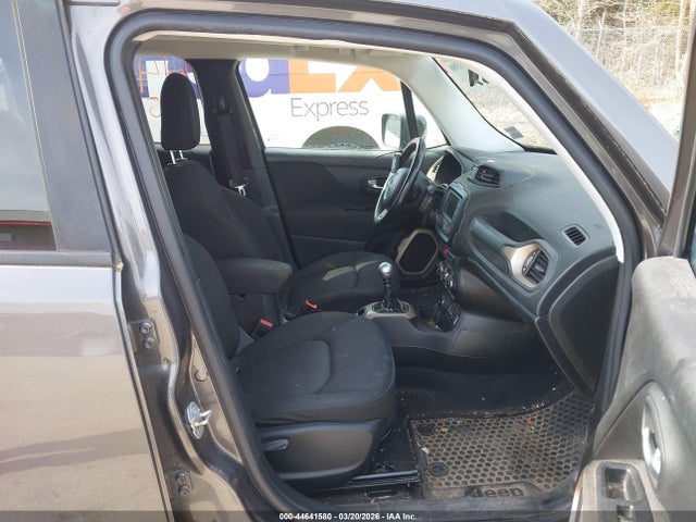44641580 :رقم المزاد ، ZACCJBBW0GPE43633 vin ، 2016 Jeep Renegade Latitude مزاد بيع