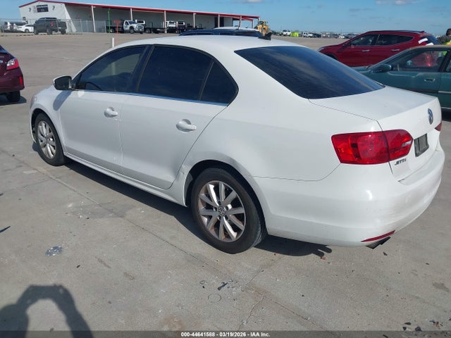 3VWD07AJ9EM368065 Volkswagen Jetta 1.8t Se