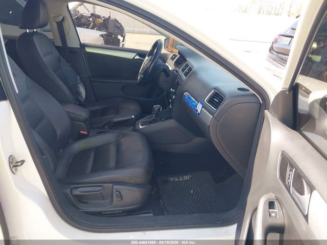 3VWD07AJ9EM368065 Volkswagen Jetta 1.8t Se