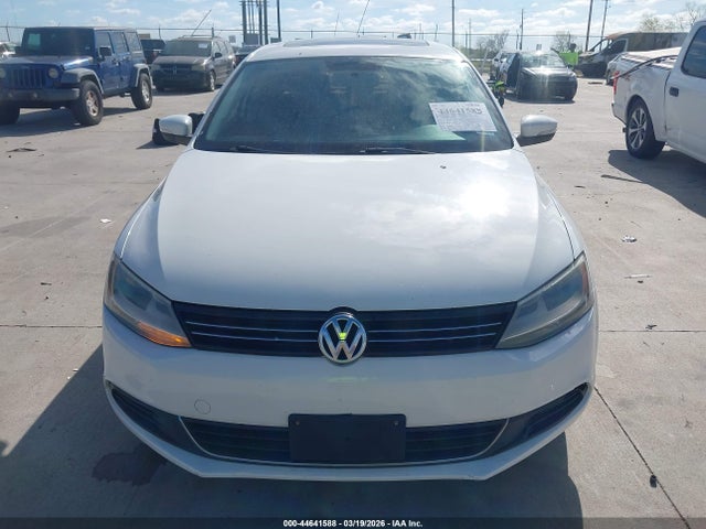 3VWD07AJ9EM368065 Volkswagen Jetta 1.8t Se