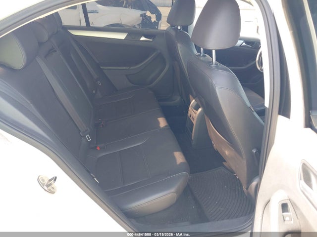 3VWD07AJ9EM368065 Volkswagen Jetta 1.8t Se