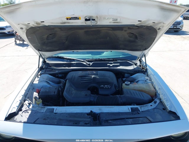 2020 Dodge Challenger Sxt მანქანა იყიდება აუქციონზე, vin: 2C3CDZAGXLH240288, აუქციონის ნომერი: 44641602