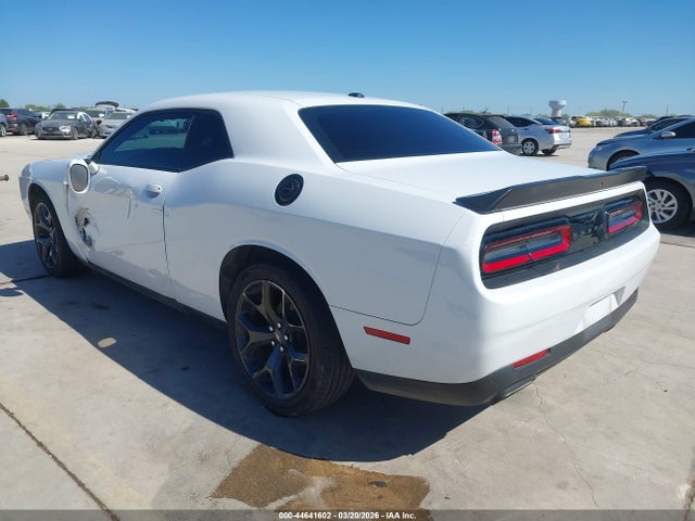 2020 Dodge Challenger Sxt მანქანა იყიდება აუქციონზე, vin: 2C3CDZAGXLH240288, აუქციონის ნომერი: 44641602