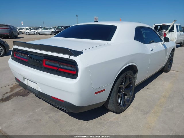 2020 Dodge Challenger Sxt მანქანა იყიდება აუქციონზე, vin: 2C3CDZAGXLH240288, აუქციონის ნომერი: 44641602