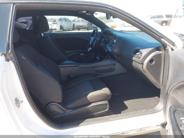 2020 Dodge Challenger Sxt მანქანა იყიდება აუქციონზე, vin: 2C3CDZAGXLH240288, აუქციონის ნომერი: 44641602