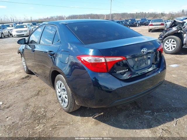2018 TOYOTA COROLLA 2T1BURHE8JC981686 Photo 2