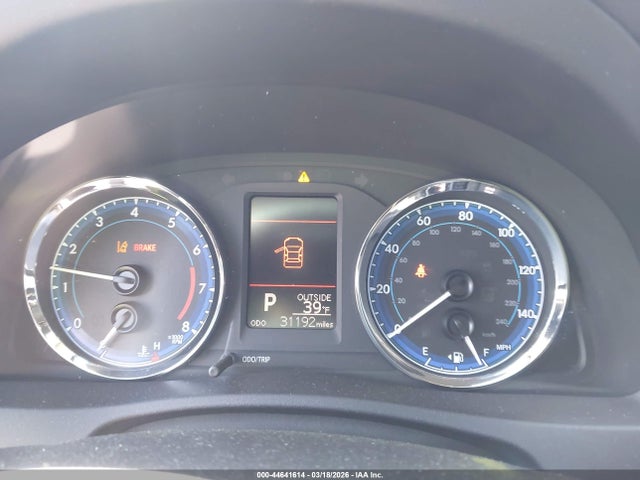 2018 TOYOTA COROLLA 2T1BURHE8JC981686 Photo 6