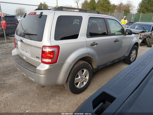 44641623 :رقم المزاد ، 1FMCU0DG6BKB22714 vin ، 2011 Ford Escape Xlt مزاد بيع