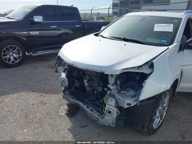 Продажа на аукционе авто 2015 Cadillac Srx Performance Collection, vin: 3GYFNCE35FS525650, номер лота: 44641661