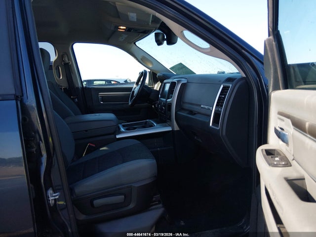 44641674 :رقم المزاد ، 1C6RR7LT2HS531297 vin ، 2017 Ram 1500 Big Horn  4x4 5'7 Box مزاد بيع