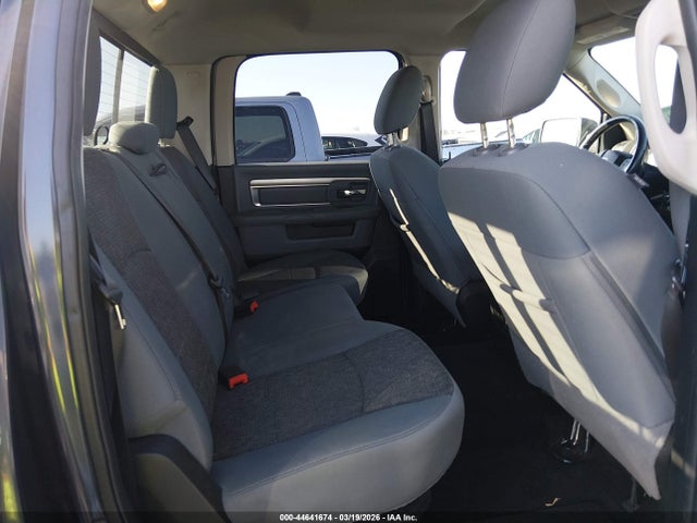 44641674 :رقم المزاد ، 1C6RR7LT2HS531297 vin ، 2017 Ram 1500 Big Horn  4x4 5'7 Box مزاد بيع
